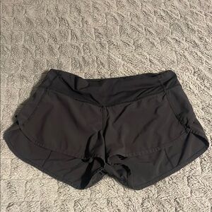 Lululemon Low Rise Speed Up Shorts